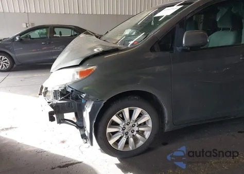 2011 Toyota Sienna Le from USA, damaged, VIN 5TDJK3DC8BS005628